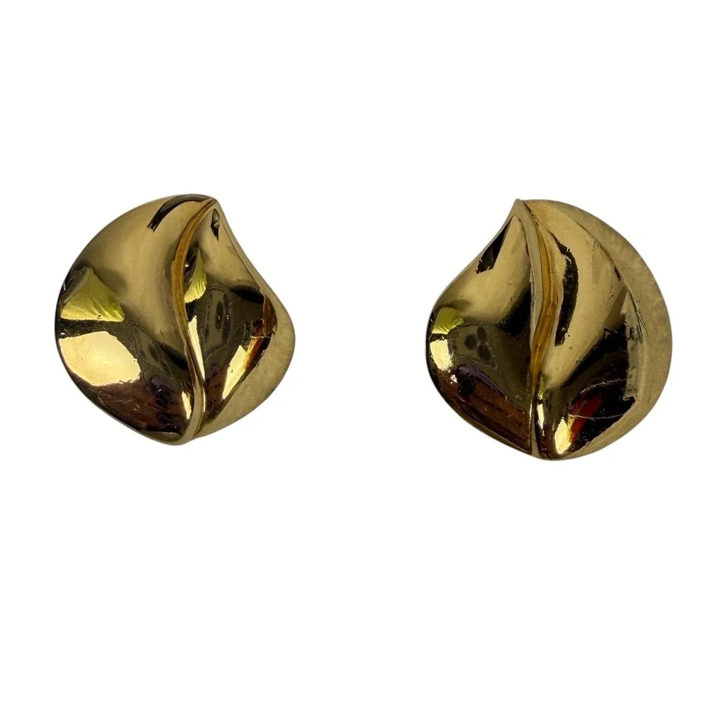 Trifari Vintage Gold Tone Sculptural Swirl Clip On Earrings Signed Statement